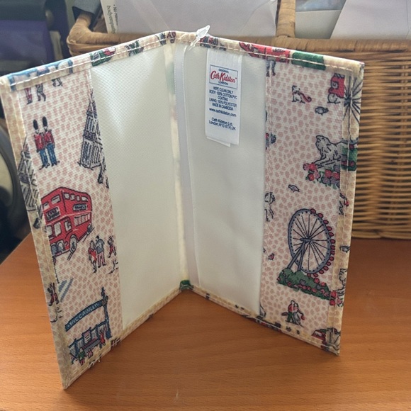 Cath Kidston Multicolor London Scene Passport Holder - Picture 2 of 2
